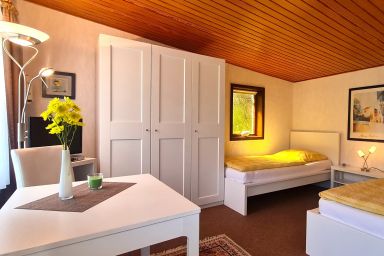 Bungalow Volkmer (Haus 7) mit schöner Terrasse, nur wenige Gehminuten zum Strand