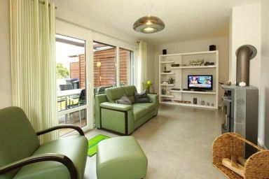 Reetdachhaus "Klein Marzahn" by Pharus Appartements