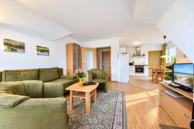 Ferienwohnung Elunia - Elunia - Ferienwohnung mit Balkon, Garten und privatem Parkplatz in Heringsdorf