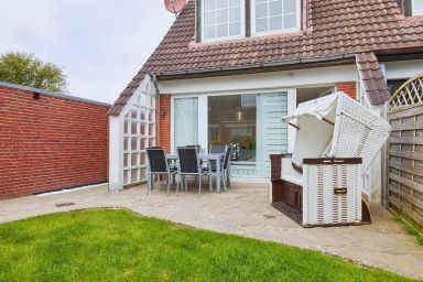 Neue Liebe - Modernes Haus für 6 Pers. mit Terrasse, PKW-Stellplatz, WLAN. Haustiere erlaubt.