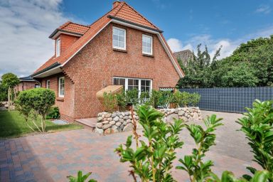 Sylt Seascape I - Zentraler Luxus Bungalow für 4 Personen mit Sauna, Garten, PKW-Stellplatz, WLAN.