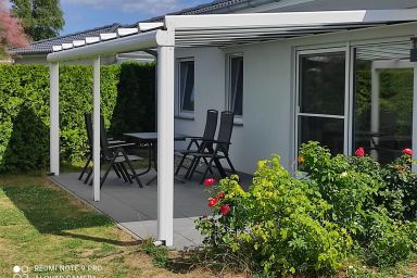 Ferienhaus FH21 - Ferienhaus für 4 Pers. mit 2 Schlafzimmern, Terrasse, Holzofensauna und WLAN