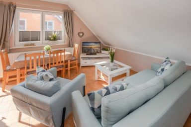 Ferienwohnung Thurbruch mit Sonnenterrasse, ruhig gelegen und perfekt für 4 Personen. - Moderne Ferienwohnung in Zirchow mit Terrasse & großem Gartenblick