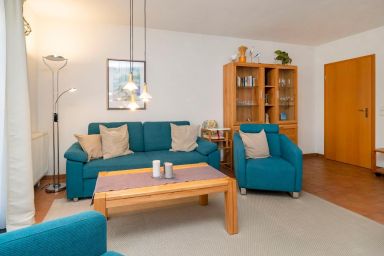 Ferienpark Freesenbruch - Komfortable Ferienwohnung mit Terrasse und Zugang zum beheizten Pool in Zingst
