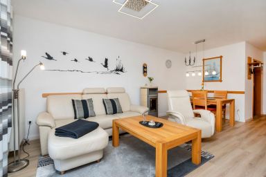 Ferienpark Freesenbruch - Reihenhaus mit Garten, Terrasse und beheiztem Pool in Zingst