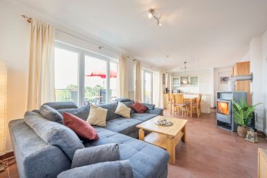 NordseeResort Friesland - Schönes Penthouse-Apartment am Nordseedeich mit toller Dachterrasse & Kaminofen