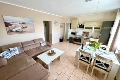 Haus Holiday - Wohnung 1 - Gepflegte Ferienanlage mit 5 Wohneinheiten in ruhiger Sackgassenlage