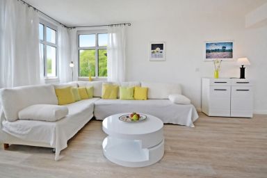 Villa Martha - 100 m² große Ferienwohnung für bis zu 5 Personen, 10 min vom Strand entfernt