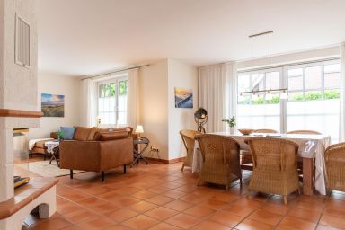 Ferienhaus Canvas - "Erholsames Ferienhaus in Carolinensiel: Platz für die ganze Familie!"