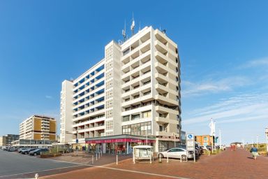 Strandnah - Schönes 1-Zimmer App., strandnah, Balkon, Stellplatz, WLAN. Haustiere erlaubt.