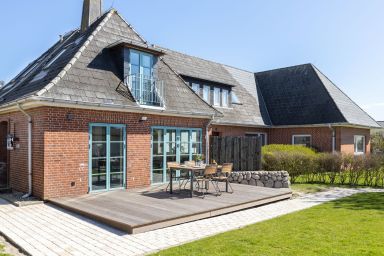 Villa Bundi - Villa Bundi - Modernes Endhausteil in idyllischer, ruhiger Lage mit weitläufigem Garten zum Entspannen.