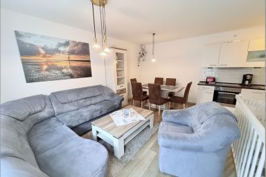 Hamburger Str. 24 - FeWo 2 - strandnahe bis zu 4 Personen helle, freundliche Ferienwohnung