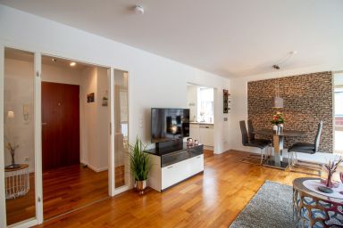 Ocean Club - Exklusive Ferienwohnung: mit Balkon, direktem Ostseeblick & Strandzugang