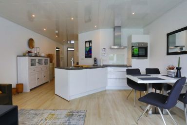 Beach House 9 - Ferienwohnung Beach House 9: Stilvoll zentral gelegen, strandnah für 4 Personen.