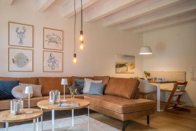 Hof Van Senden - Luzie - Ferienwohnung in Rysum bei Greetsiel, 74 m²/4 Pers., 4 km zum Meer und Naturstrand