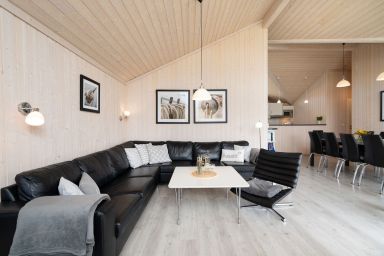Holiday Vital Resort - Skandinavisches 90m² Ferienhaus für 10 Personen mit Sauna und Terrasse