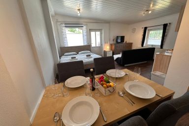 Eickhof Günter - Ferienwohnung in Eickhof: Entspannen in der Natur im idyllischen Warnow Gebiet