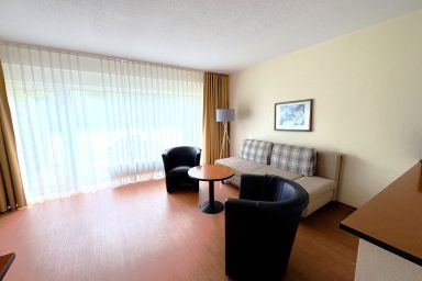 Apartment für Drei 42 - Ferienwohnung 42 – Idyllisch wohnen mit Hund & Blick ins Grüne