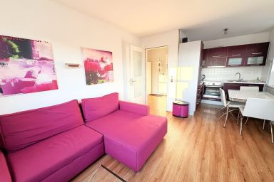 Fewo 15 im Haus Hühnergott - tierlieb und modern - Ferienwohnung 15 – Ihr Rückzugsort in Sellin mit Balkon, WLAN & Hund auf Anfrage