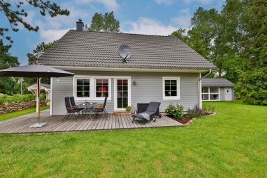Ferienhaus Hygge - 5* Ferienhaus Hygge – Skandinavischer Charme mit Garten & Nähe zum Wieker Bodden