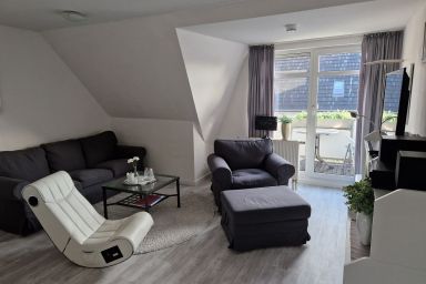 Jordanstr. 35 Whg.5 "Irmgards Meerzeit" - Moderne Ferienwohnung mit Balkon und umfassender Ausstattung in Zingst