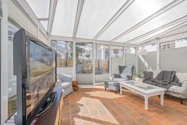 Villa Westfalia - Gemütliche Ferienwohnung mit Wintergarten und Terrasse – 150 m bis zum Strand
