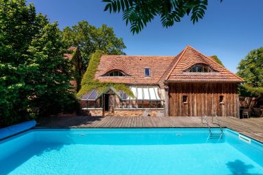 Ferienhaus mit ganzjährig beheiztem Pool und Sauna