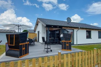 G5 Nordsee freistehendes Ferienhaus in Eckwarderhörne mit Garten und Terrasse, Waschmaschine