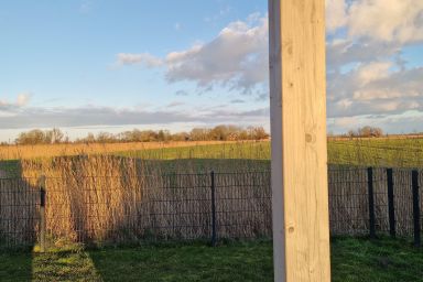 G9 eingezäuntes Haus in Randlage mit Weitblick