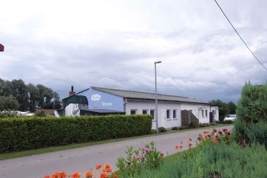 Ferienhaus mit Grillterrasse und Spielplatz