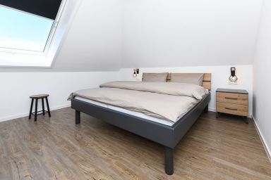 Janssen, U.&amp;G. "Landwarf Grafthof" - Fewo "Weitsicht" - 25600