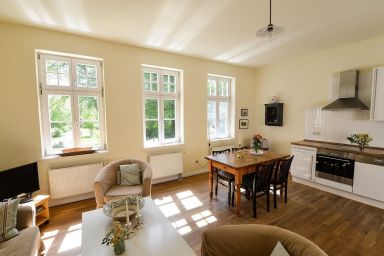Wohnung im Erdgeschoss des Gutshauses - Wohnung im Erdgeschoss des Gutshauses .1
