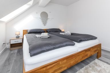 Haus Auszeit Crusoh in Schweindorf - Ferienwohnung Morgenrot