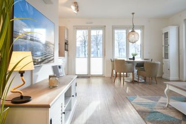 LEE - Ferienwohnung mit Hund erlaubt, Parkplatz und Balkon