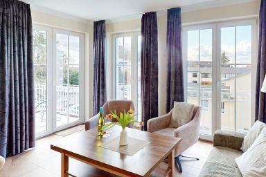 Residenz Villa Ostsee - Ferienapartments in Göhren - OST-01 - Premium-Fewo mit 2 Balkonen und Sauna (HT)