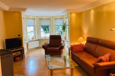 Ferienhaus SÜD WEST mit 2 SZ, Terrasse und Balkon, strandnah - Ferienhaus mit 2 SZ