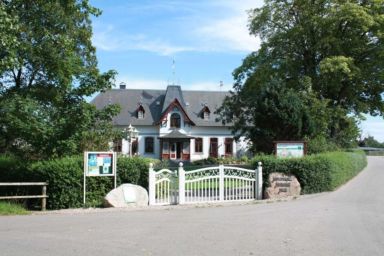 Herrenhaus mit Ferienwohnungen 1-6 - Herrenhaus Ferienhof Wick, FW1