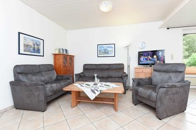 Haus Albatros in Neuharlingersiel - Ferienwohnung unten links