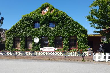 "Susan's ole School Hus"  Nr.3