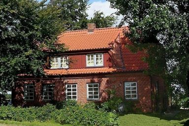 Landhaus Gintoft: Altes Melkerhaus mit Blick über die Ostsee bis nach Dänemark in Alleinlage mit gro
