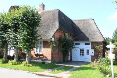 Kapitän Hansen Haus- Obergeschoss - Ferien im Künstlerdorf Oldsum