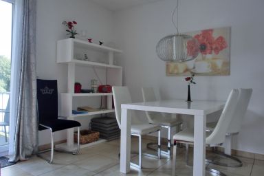 Ferienwohnung KWE 2 OG - Ferienwohnung mit 2 Schlafzimmern, WLAN und 3 Fahrrädern