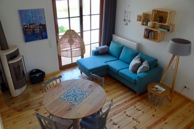 Ferienwohnung LP25 "Rettich Atelier" - Möblierte Ferienwohnung für maximal 4 Personen mit WLAN