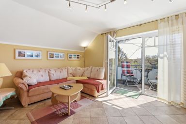 Glebbe 17 - Wohnung Südblick - Komfortable Ferienwohnung mit Balkon und WLAN im Zentrum von Zingst