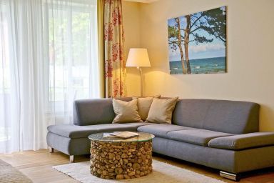Seehof - Tolle Ferienwohnung für zwei mit Balkon und Blick ins Grüne in Top-Strandlage