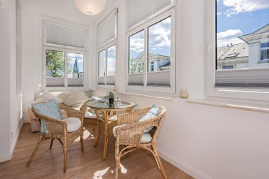 Villa Martha - Charmante Ferienwohnung in Heringsdorf, nur 400 m vom Strand entfernt