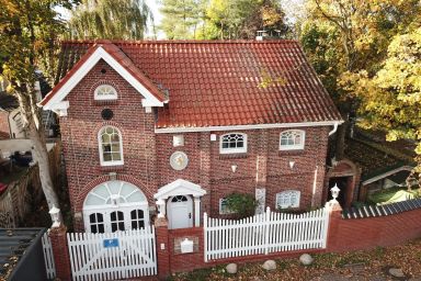 Villa Aurum - Historisches 150qm Gebäude für 4-5 Pers. in zentralster Lage von Greetsiel!