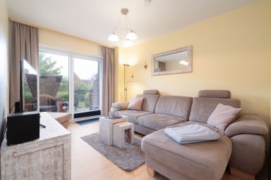 Ferienanlage Lemkenhafen - Helle 2 Zimmer Ferienwohnung für 4 Personen mit Terrasse, Hund und WLAN