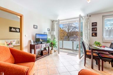 Ferienwohnung Strandblick 1 - Gemütliche Ferienwohnung mit Balkon nahe Strand und Zentrum