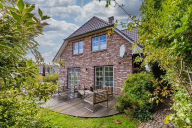Villa Luna - Exklusive Villa Luna in Wenningstedt für bis zu 8 Personen mit Gartenblick